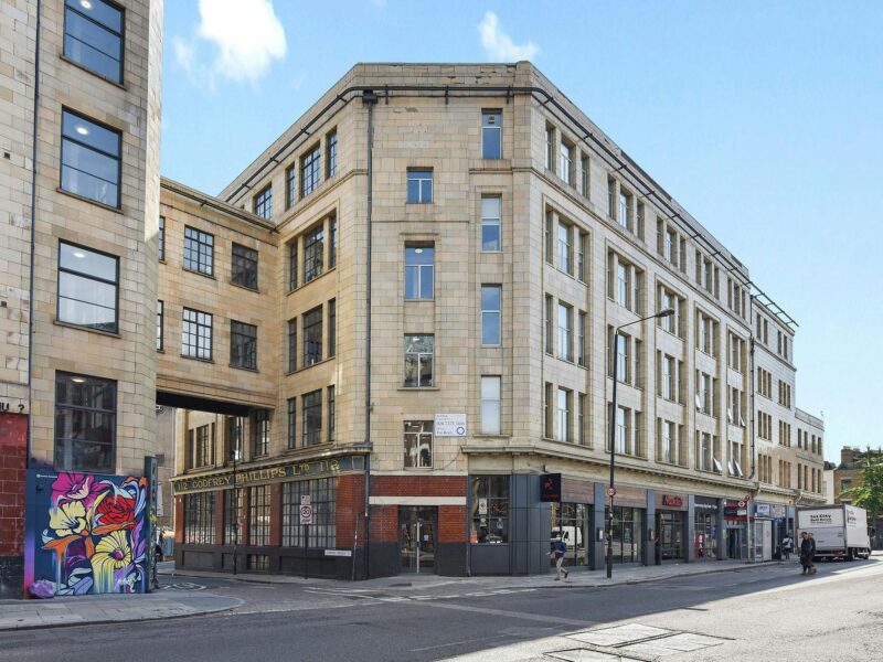 BC118CommercialStreet009.jpg