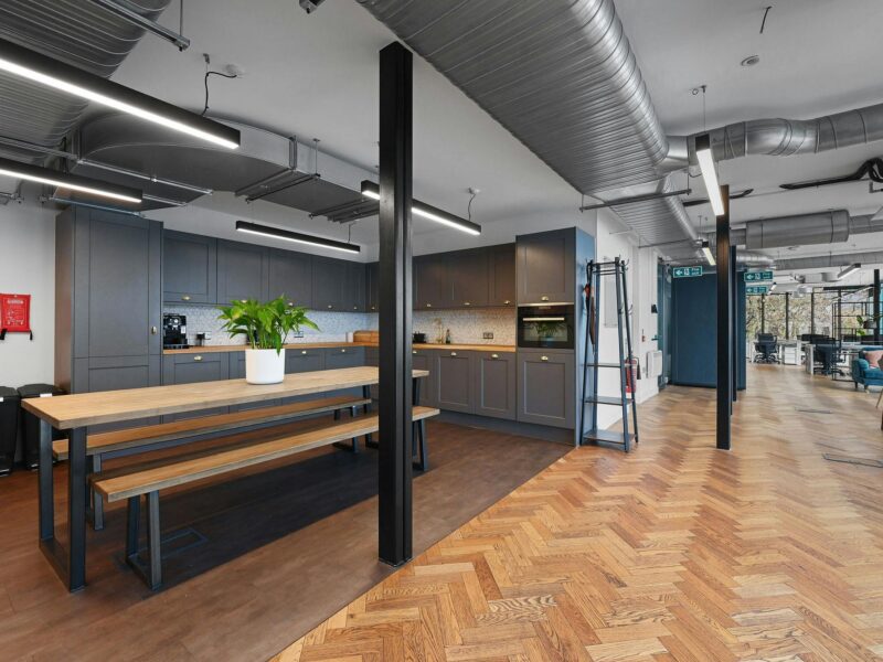 OLBASE48HoxtonSq17.JPG
