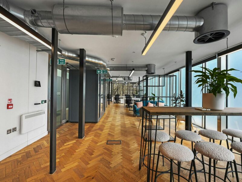 OLBASE48HoxtonSq22.JPG