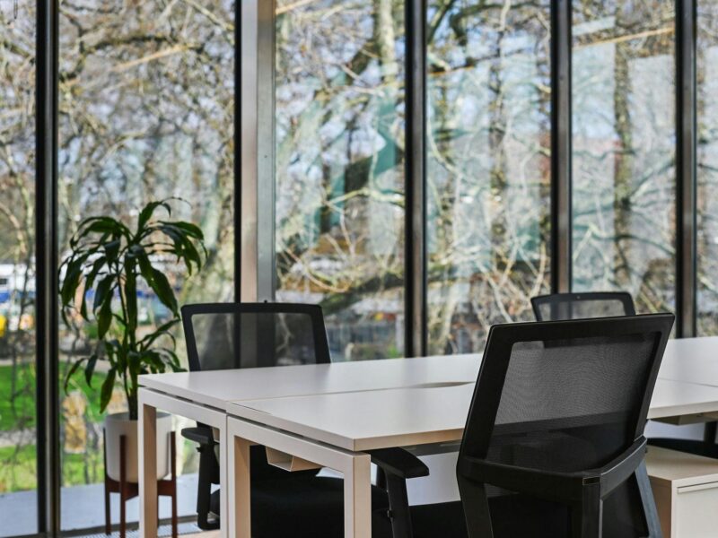 OLBASE48HoxtonSq26.JPG