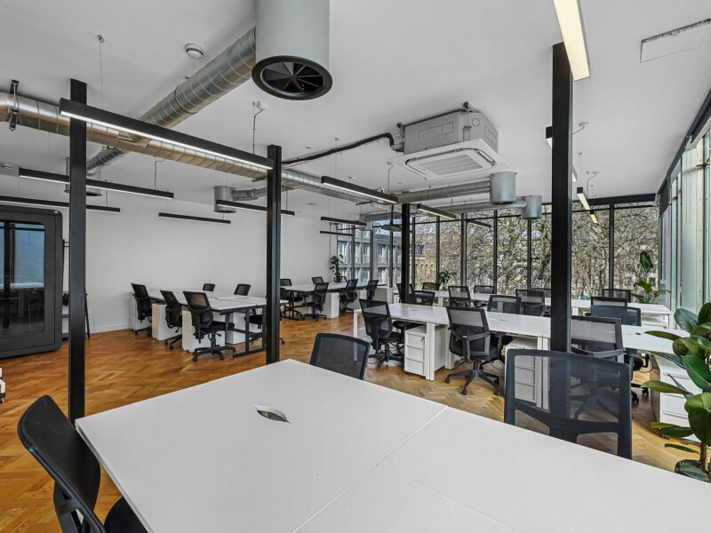 OLBASE48HoxtonSq7.JPG