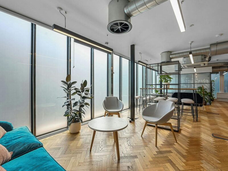 OLBASE48HoxtonSq8.JPG