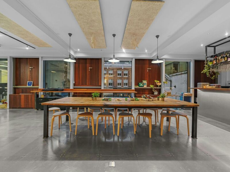 BHBC67ShoreditchHighStreet19min.jpg