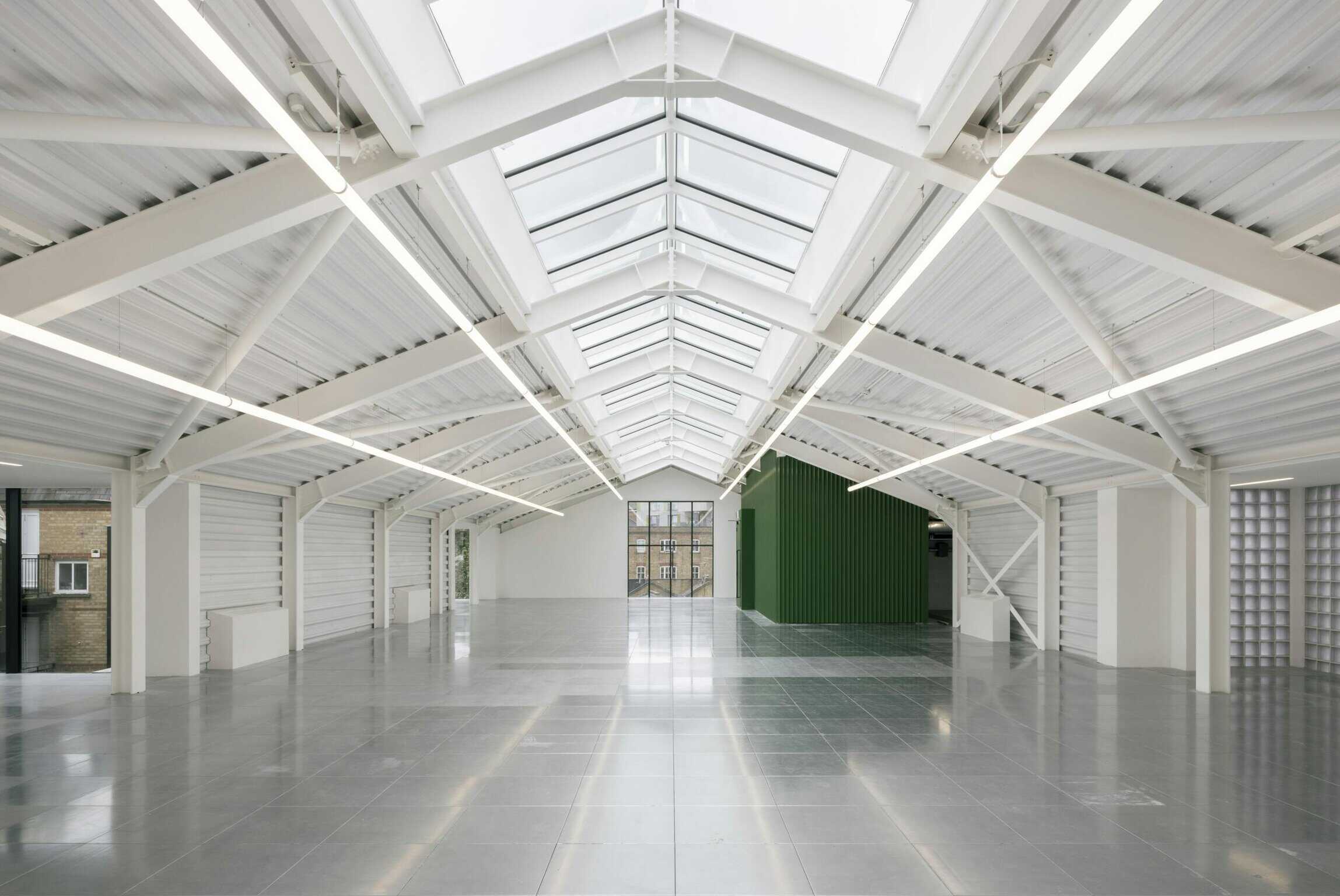 LowRes_Billy Bolton_HUT_Drill Hall_049.jpg