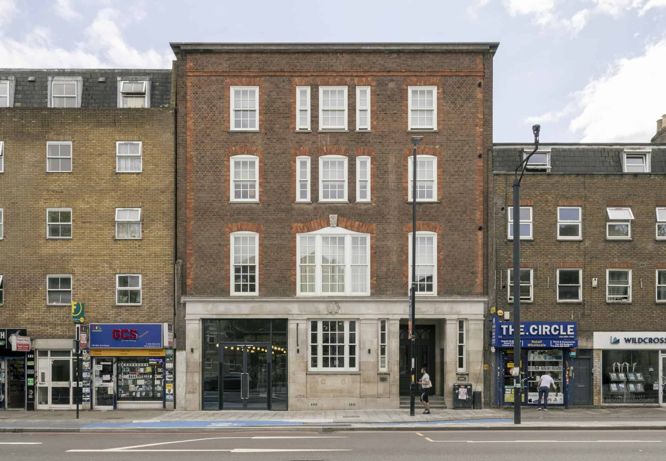 LowRes_Billy Bolton_HUT_Drill Hall_217.jpg